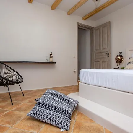 Hotel Ampelos 3*